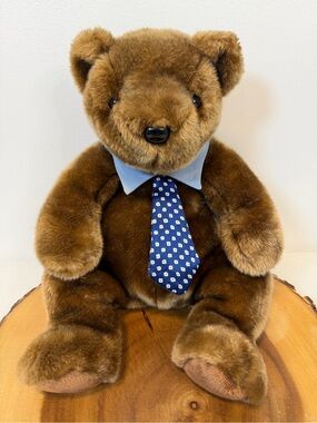 Ty Beanie Buddy "Hero" the Father's Day Bear brown plush with collar & necktie